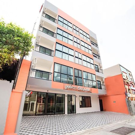 Ongkara Near Bts Thonglor Hotell Bangkok Exteriör bild