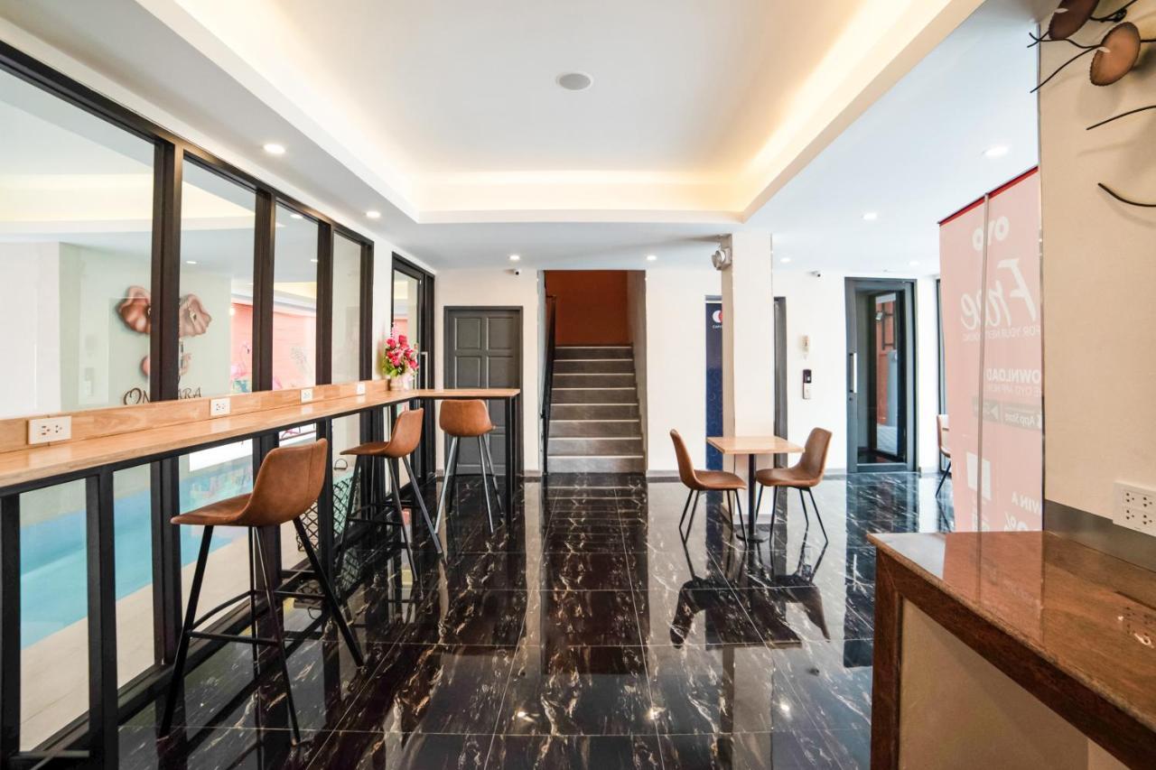 Ongkara Near Bts Thonglor Hotell Bangkok Exteriör bild